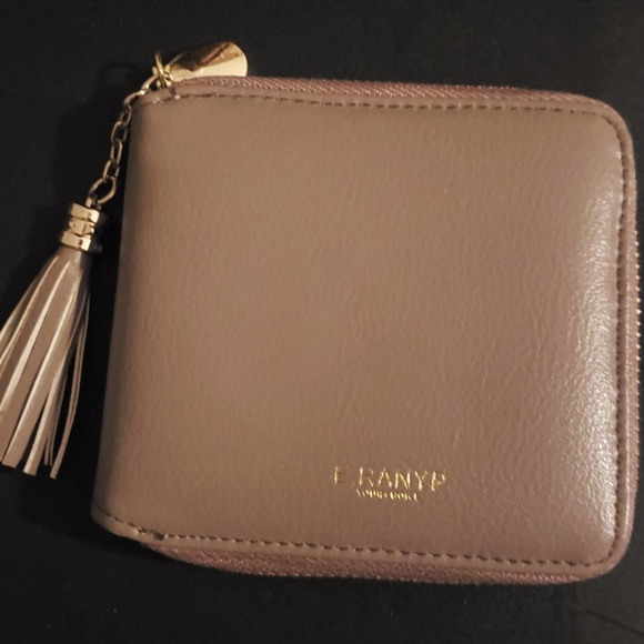 Handbags - Wallet